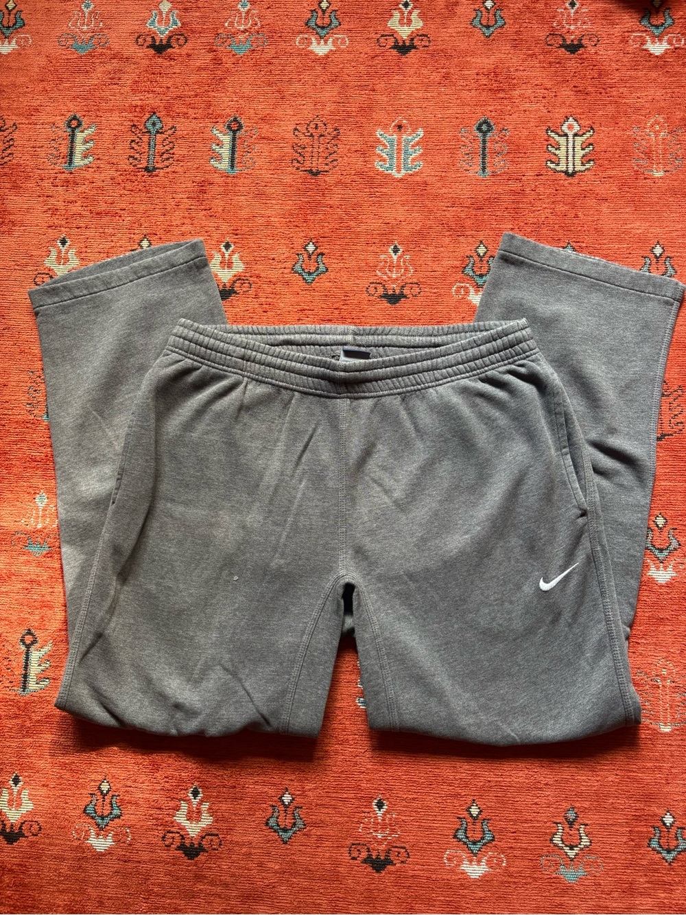 Nike Vintage Grey Fleece Sweatpants, size Large